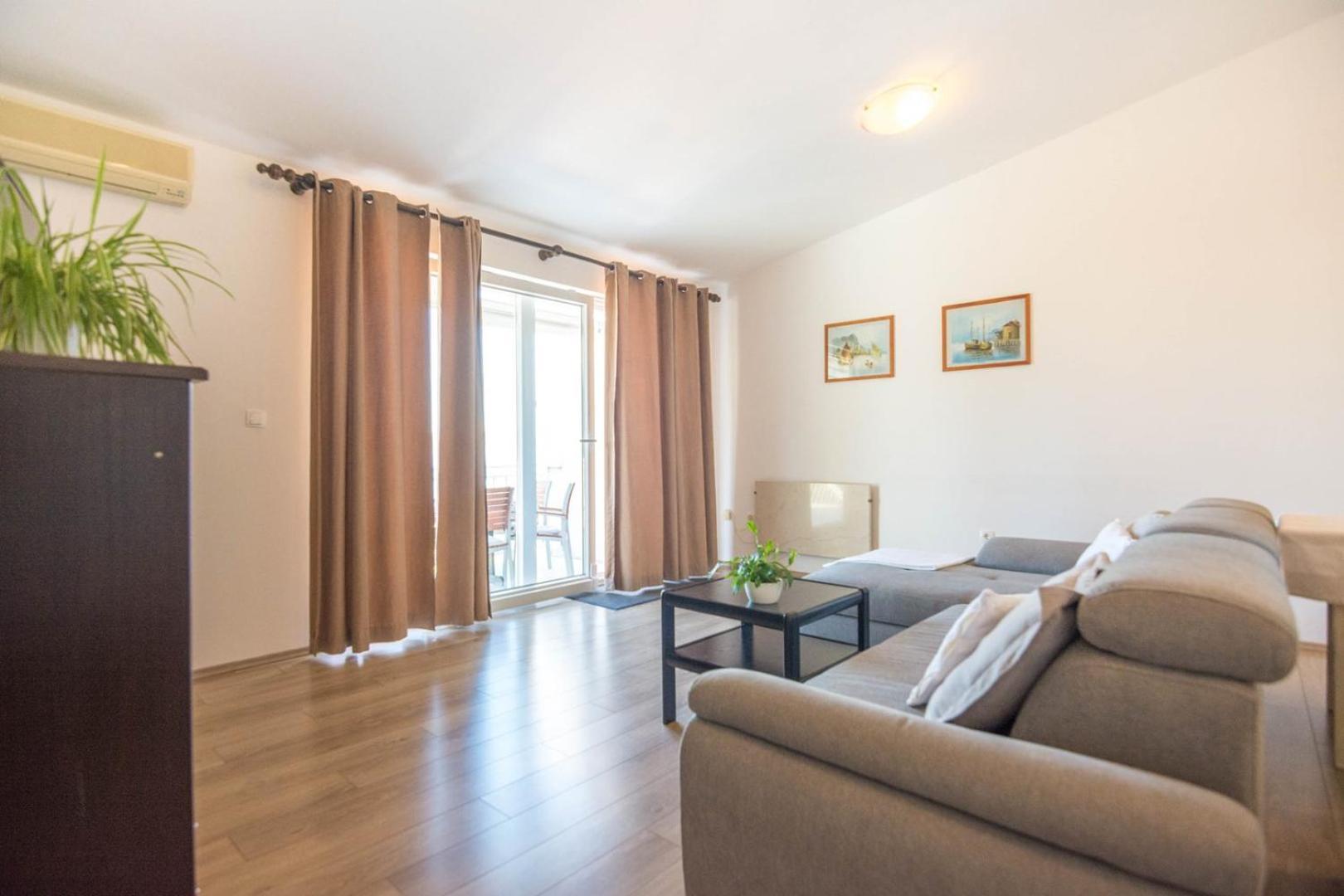 Apartment Rajna Biograd Na Moru Dış mekan fotoğraf